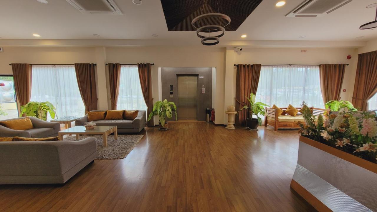 Coconut Bay Lodge - Beribi Bandar Seri Begawan Bagian luar foto